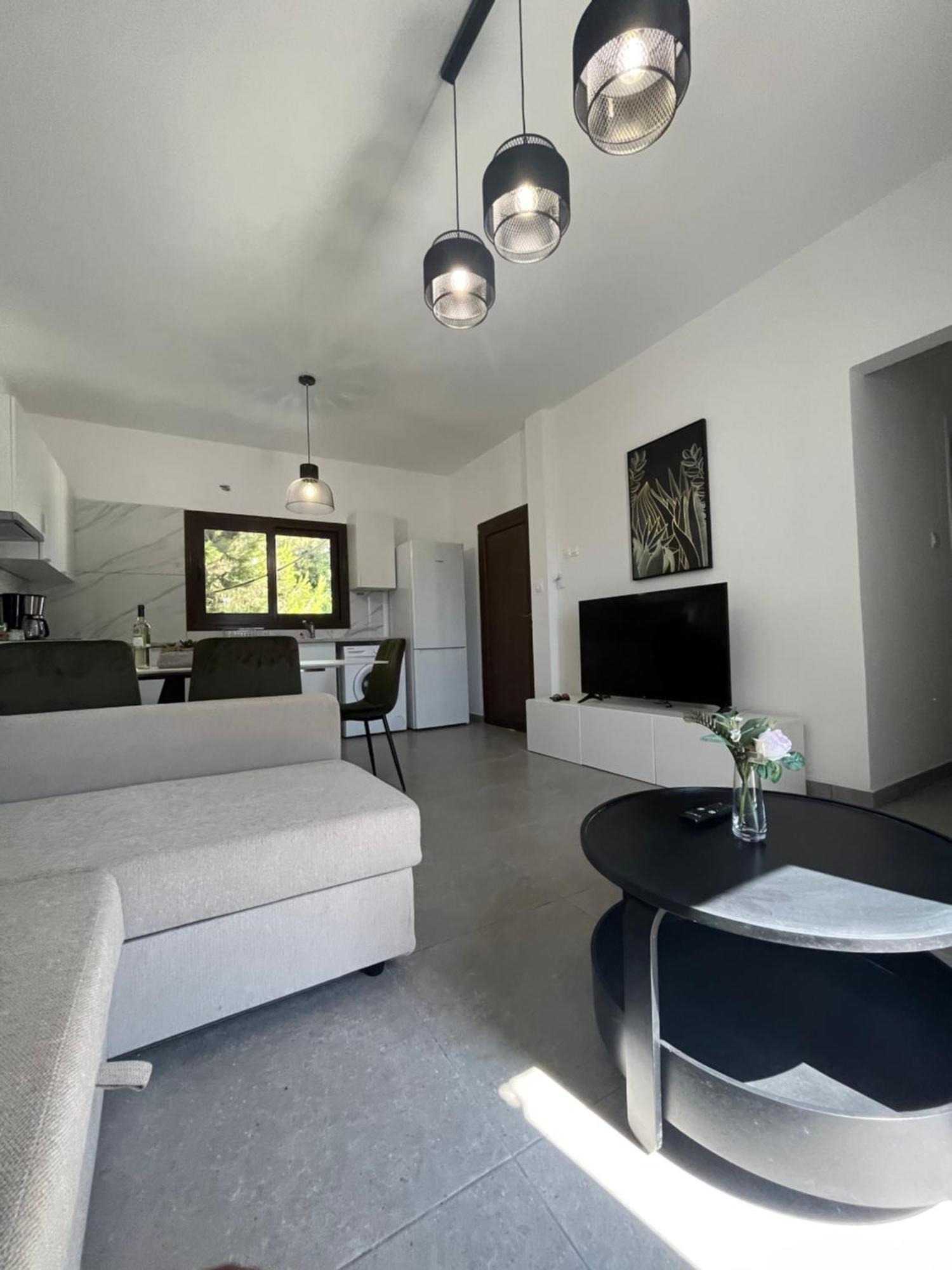 Serenityone - Centrally Located One Bedroom Apt Ayia Napa Eksteriør billede
